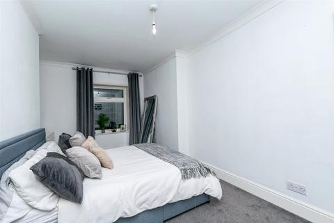 1 bedroom end of terrace house for sale, Inghams View, Pudsey, Leeds