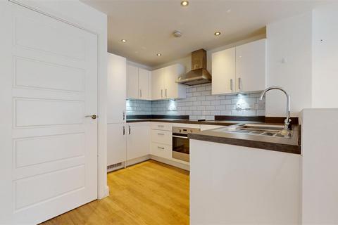 4 bedroom semi-detached house for sale, Carmania Circle, Milton Keynes MK10