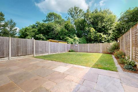 23 Coleridge Close, Bletchley, Milton Keynes, MK3 5AF