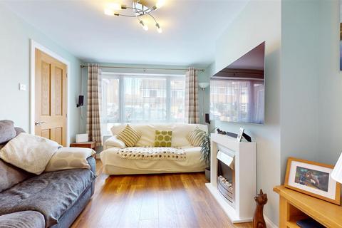 23 Coleridge Close, Bletchley, Milton Keynes, MK3 5AF
