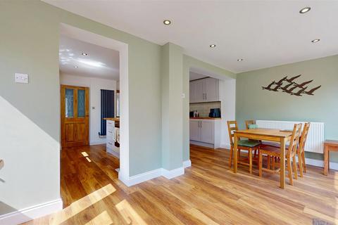 23 Coleridge Close, Bletchley, Milton Keynes, MK3 5AF