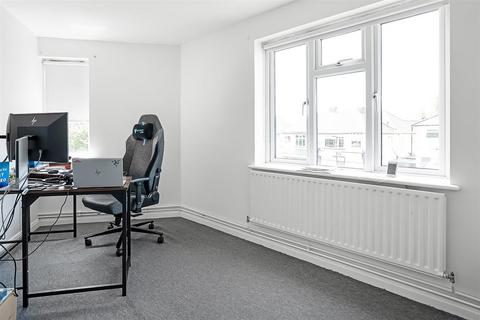 59 Eastgate, Banstead, SM7 1RP
