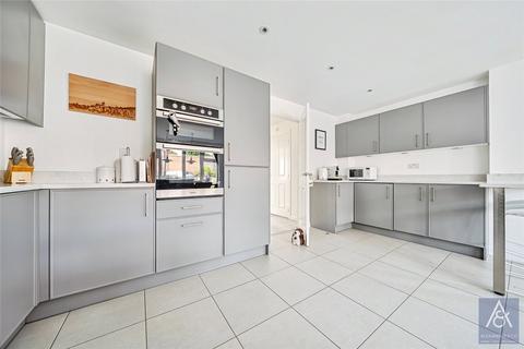 7 Becketts Lane, Steeple Claydon, Buckingham, MK18 2GQ