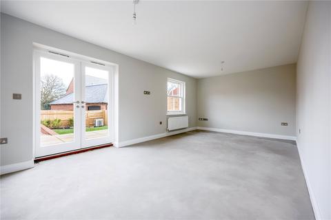 3 bedroom semi-detached house for sale, Mountbatten Park, North Baddesley, Southampton, Hampshire, SO52