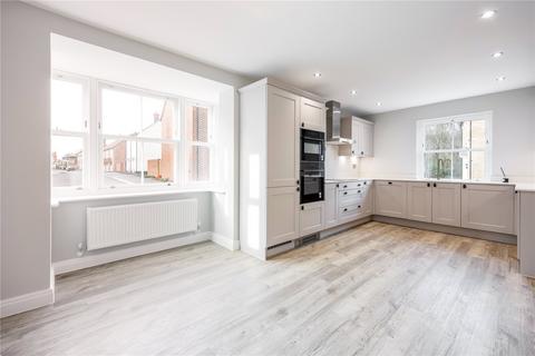3 bedroom semi-detached house for sale, Mountbatten Park, North Baddesley, Southampton, Hampshire, SO52