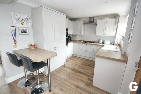5 Brooks Close, Ringwood, BH24 1NE
