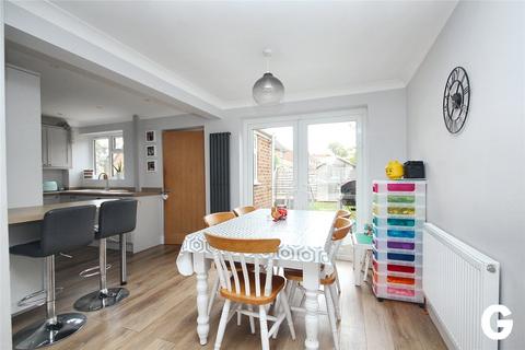 5 Brooks Close, Ringwood, BH24 1NE