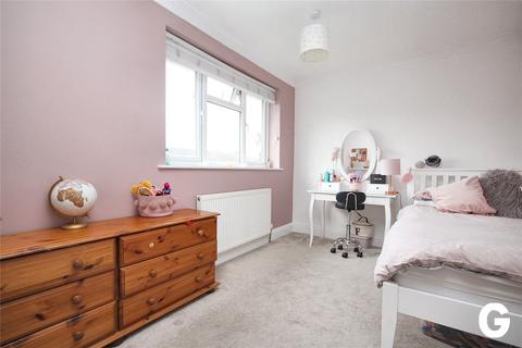 5 Brooks Close, Ringwood, BH24 1NE