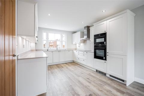 4 bedroom semi-detached house for sale, Mountbatten Park, North Baddesley, Southampton, Hampshire, SO52