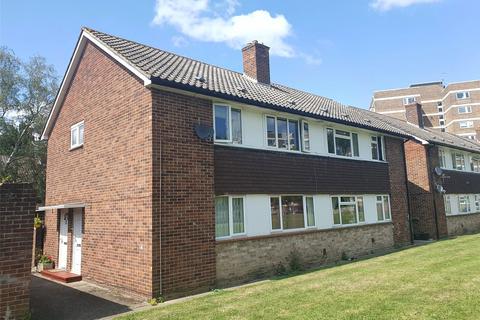 8 Vicarage Fields, Walton-on-thames, KT12 2EL
