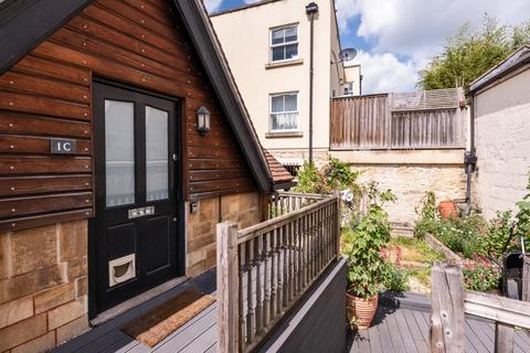 2 bedroom house to rent, Mile End London Road, Bath BA1
