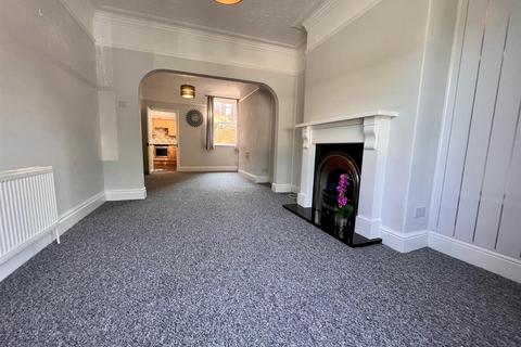 3 bedroom house to rent, Knavesmire Crescent, York