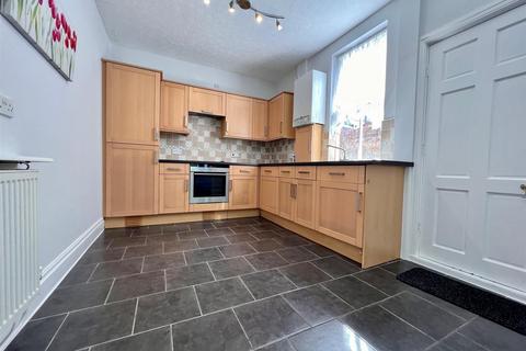 3 bedroom house to rent, Knavesmire Crescent, York