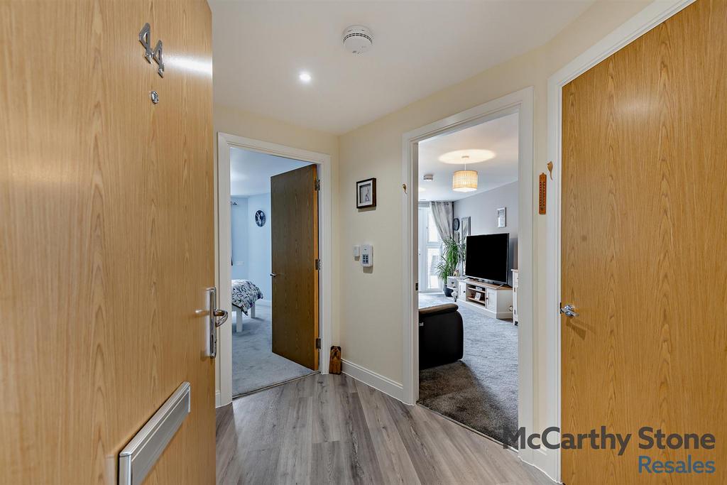 8651871-interior08-800.jpg