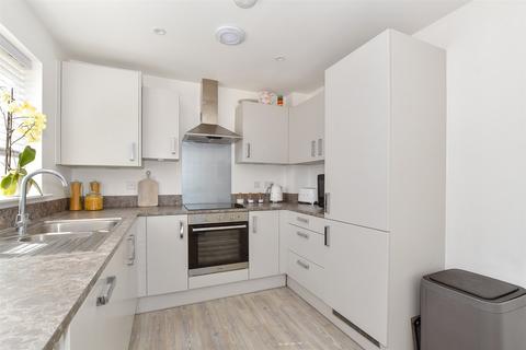 3 bedroom semi-detached house for sale, Oriel Road, Horsham RH12