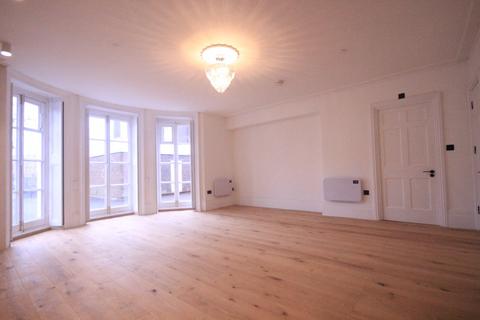 Studio to rent, No Deposit Option, Shenfield Road, Brentwood, CM15