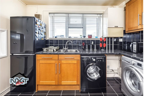 43 Winsbeach, London, E17 3RQ