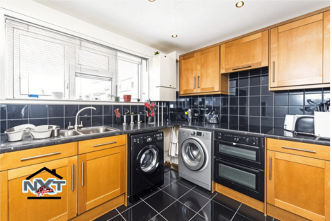 43 Winsbeach, London, E17 3RQ