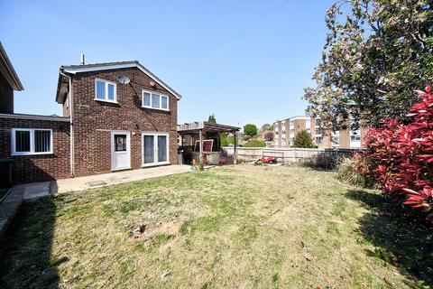 176 Buckingham Drive, Luton, LU2 9RE