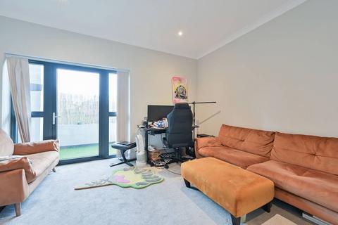 3 bedroom flat for sale, Station Road, Harrow, HA1