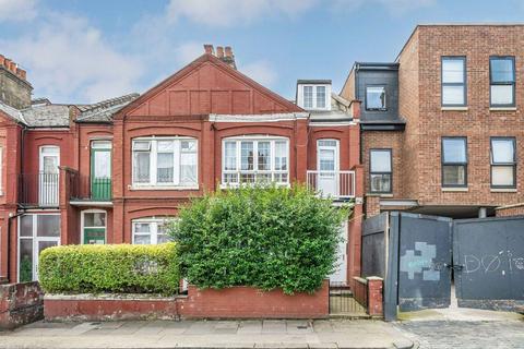Flat 1, 2 Salisbury Road, Stroud Green, London, N4 1JZ