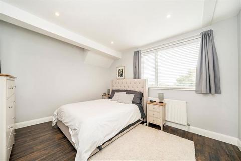 9 Broadlands Road, Bromley, BR1 5DE