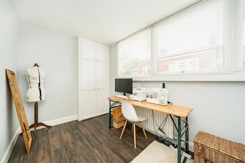 9 Broadlands Road, Bromley, BR1 5DE