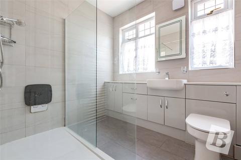 25 Acacia Gardens, Upminster, RM14 1HT