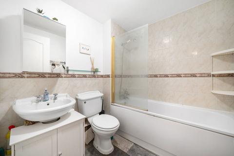 Flat 5, 1 Arborfield Close, London, SW2 3NX