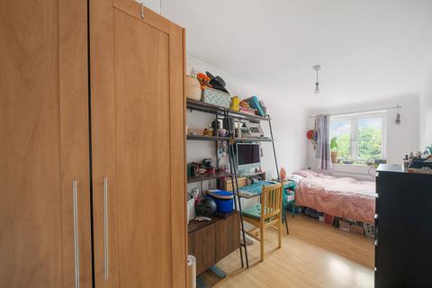 Flat 5, 1 Arborfield Close, London, SW2 3NX