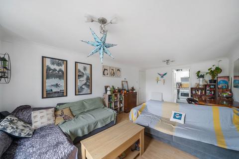 Flat 5, 1 Arborfield Close, London, SW2 3NX