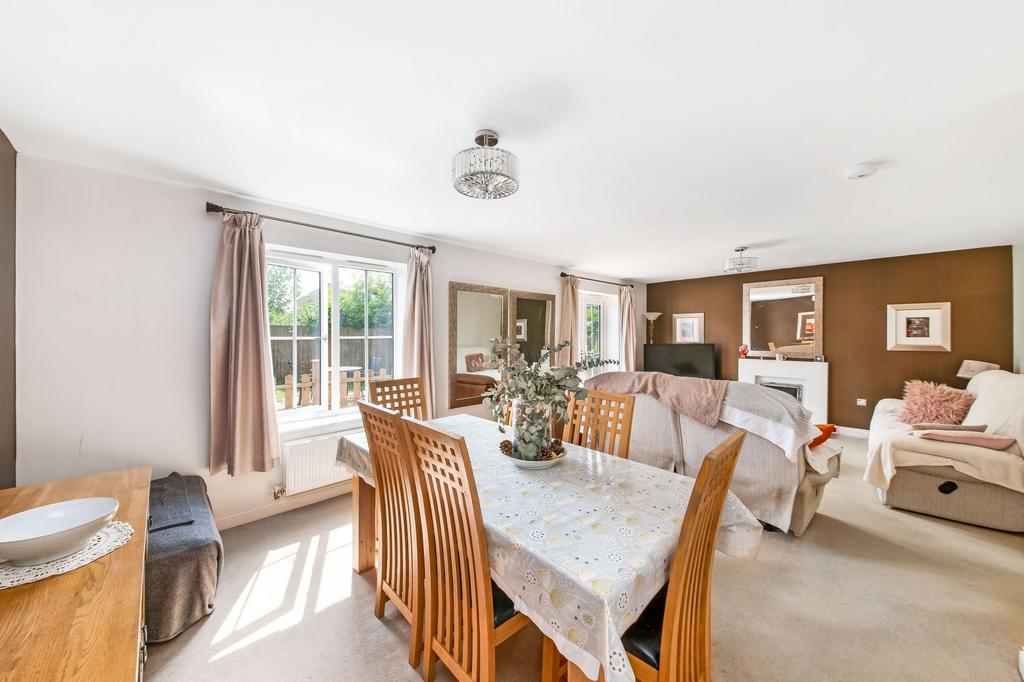 Living dining room