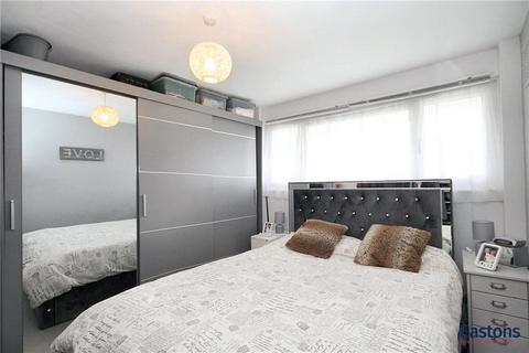 2 bedroom flat for sale, Chetwode Road, Surrey KT20