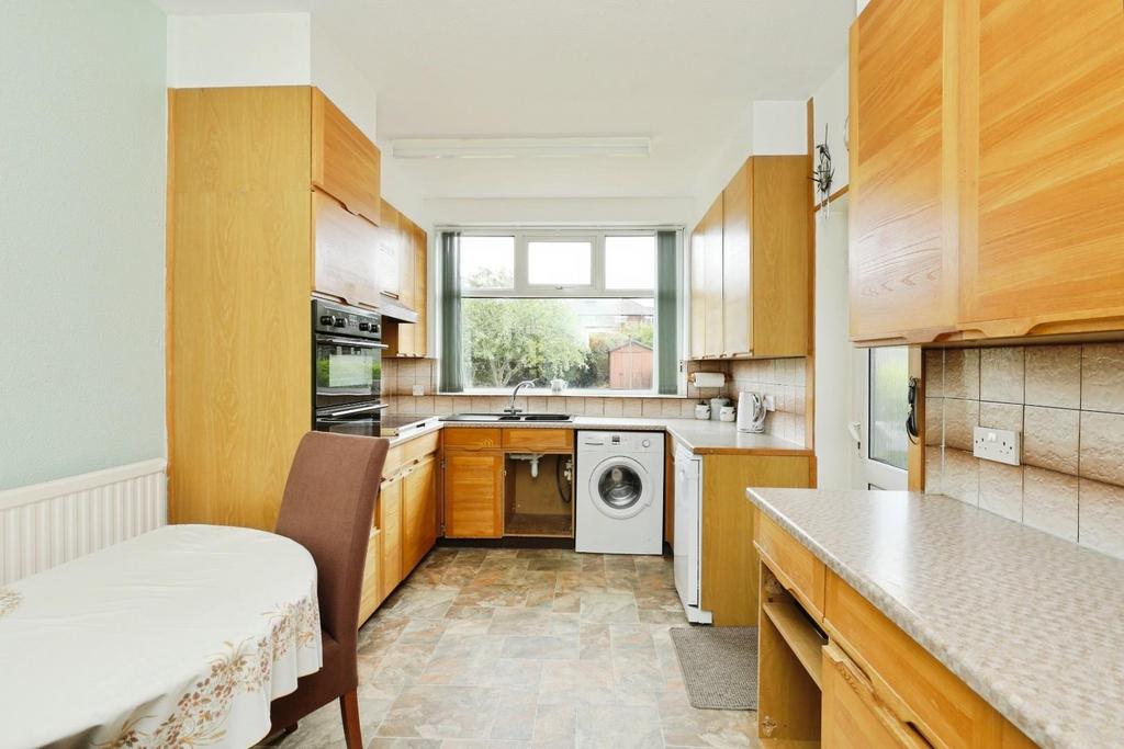 Dining kitchen