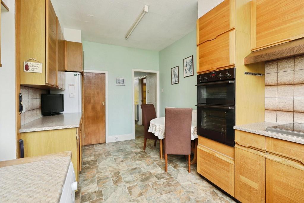 Dining kitchen