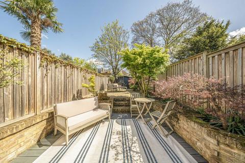undefined, Haliburton Road, St Margarets TW1