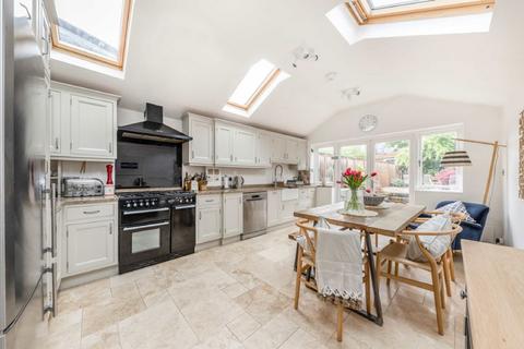 120 Haliburton Road, Twickenham, TW1 1PH