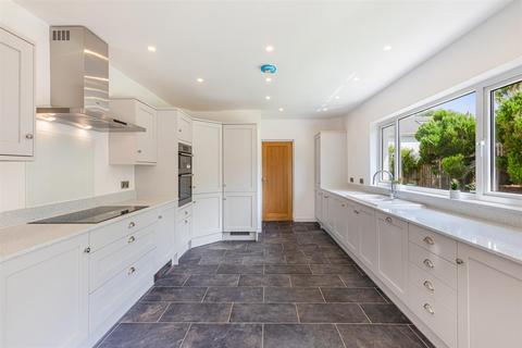 undefined, Galmpton, Brixham