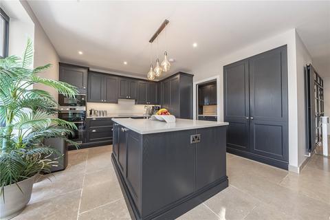 4 bedroom link detached house for sale, Hollington Crescent, New Malden, KT3