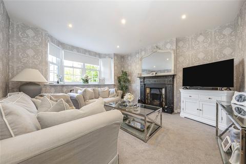 4 bedroom link detached house for sale, Hollington Crescent, New Malden, KT3