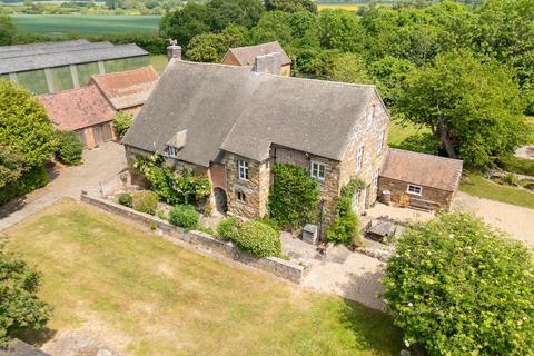 6 bedroom country house for sale, Knightcote Road, Bishops Itchington, Southam