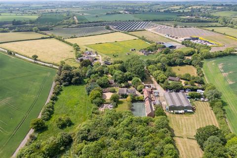 6 bedroom country house for sale, Knightcote Road, Bishops Itchington, Southam