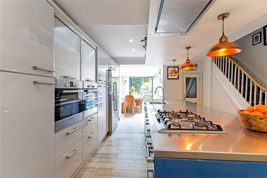 Reception/Kitchen