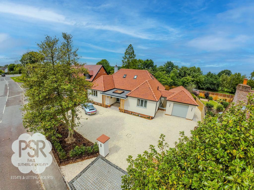 Bespoke Crafted Four Bedroom Property