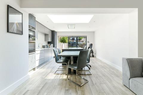 58 Sandcross Lane, Reigate, RH2 8EY