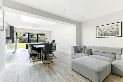 58 Sandcross Lane, Reigate, RH2 8EY