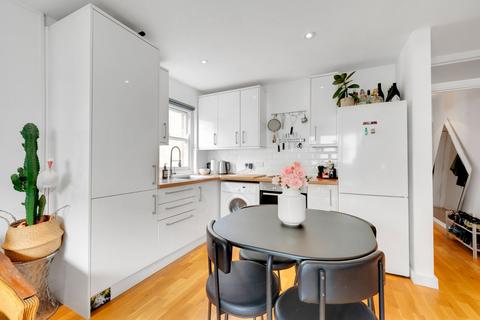 1 bedroom apartment for sale, Kingsland Road, London E2