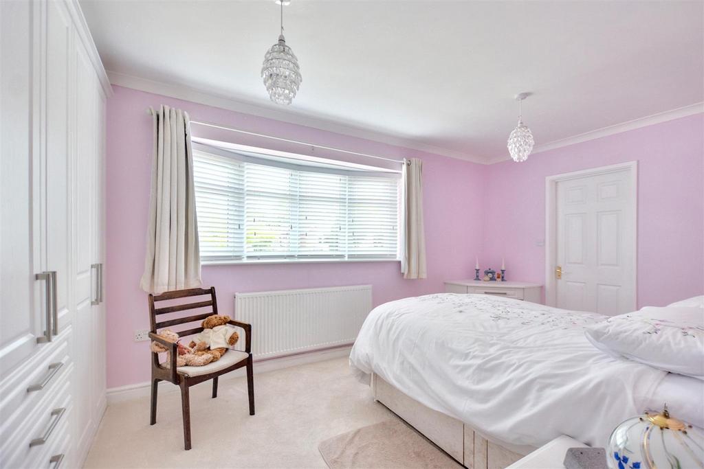 Bedroom 1 1.jpeg