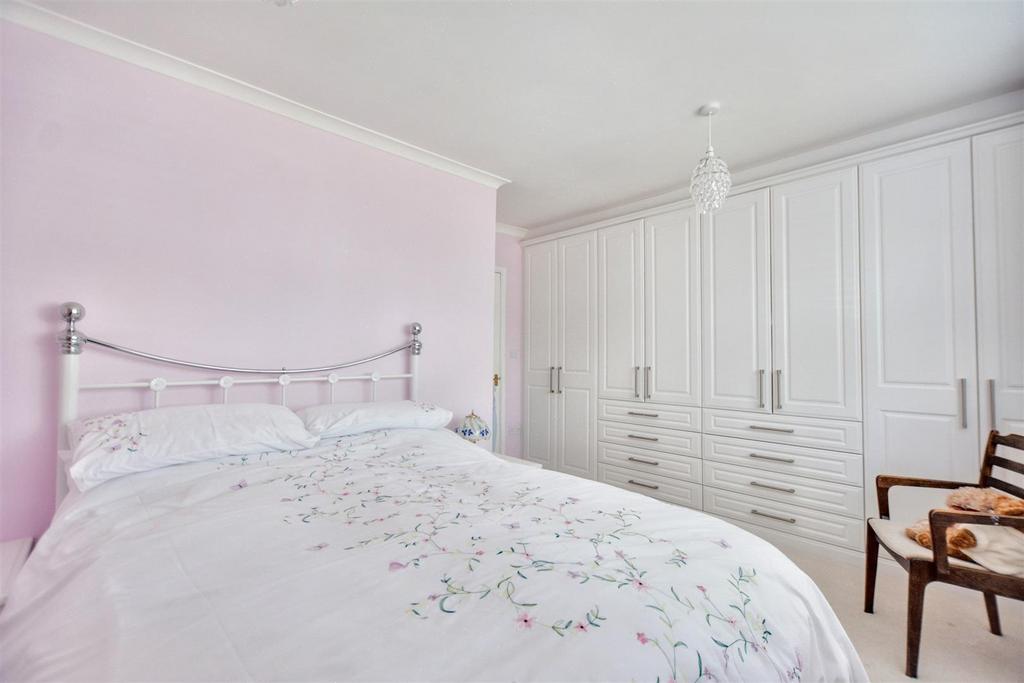 Bedroom 1 3.jpeg