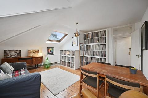 undefined, Cazenove Road, London, N16